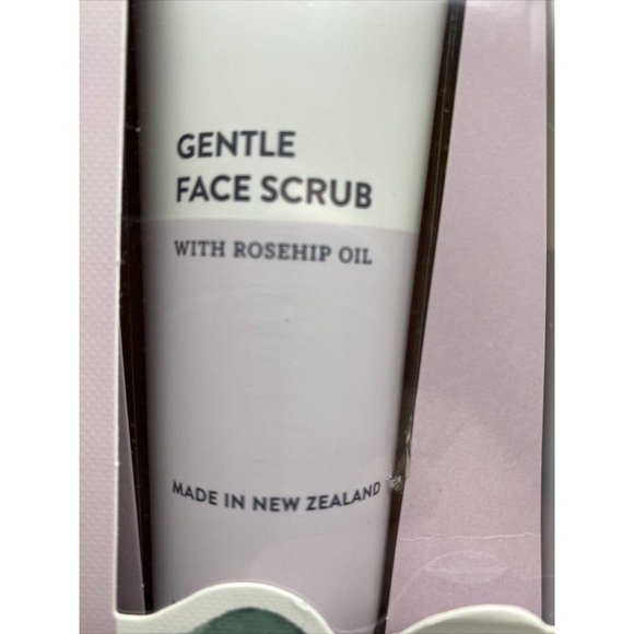 By Nature 3 Piece Botanical Deep Cleanse Kit Face Scrub & Mask Expires 8/23 - Picture 5 of 7